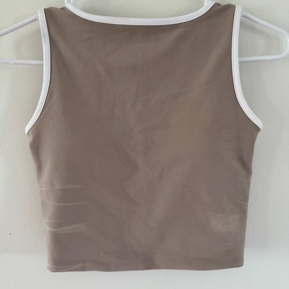 YPB scupltlux active tank